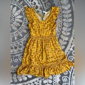 Matilda Jane yellow floral dress, size small like new